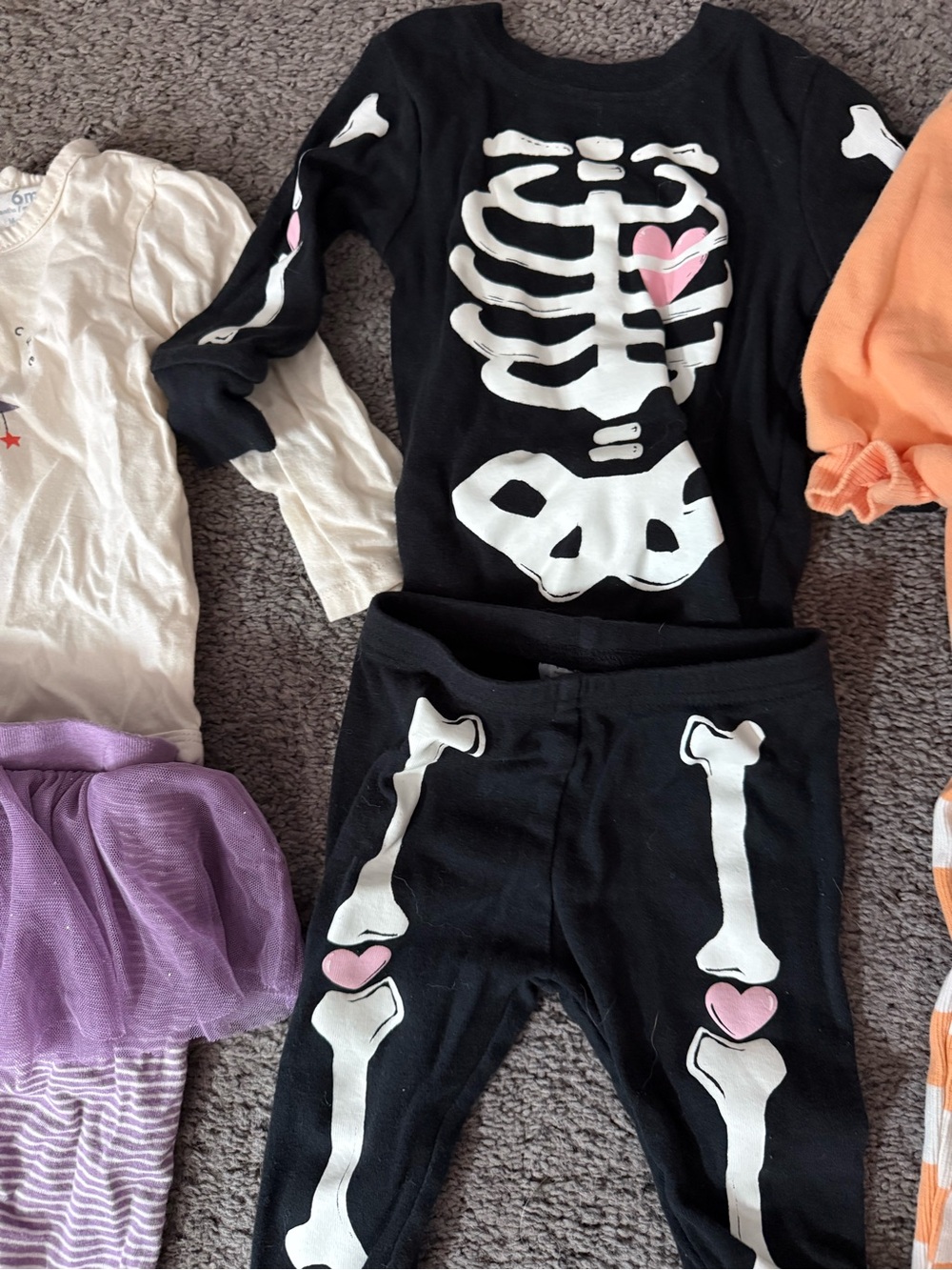 Carter's Black Skeleton Two-Piece Costume Set with Pink Hearts - Picture 3 of 4